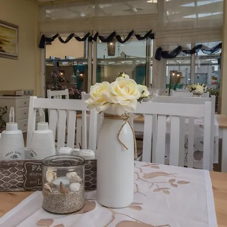 семеен бриз