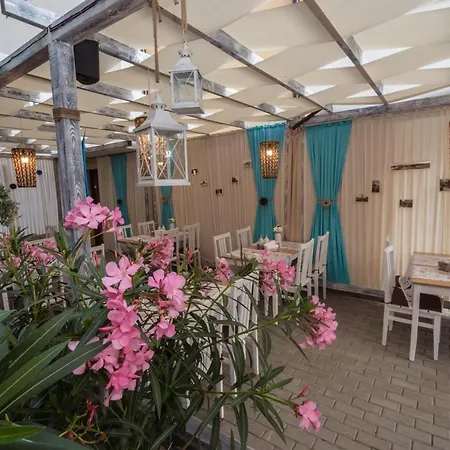 семеен бриз 3* Sozopol