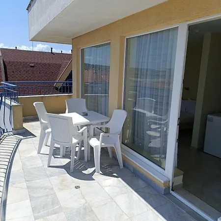 ホテル семеен бриз ソゾポル