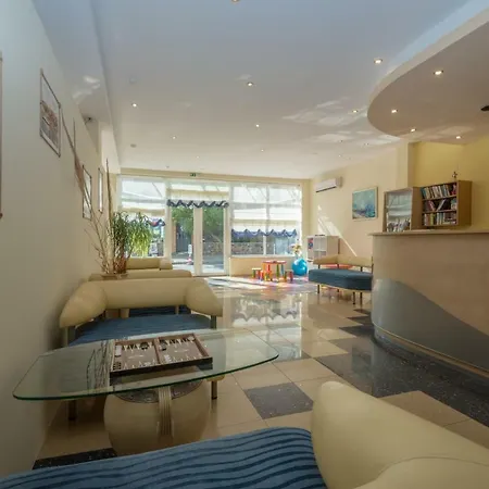 семеен бриз 3* Sozopol