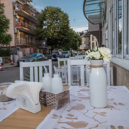 семеен бриз