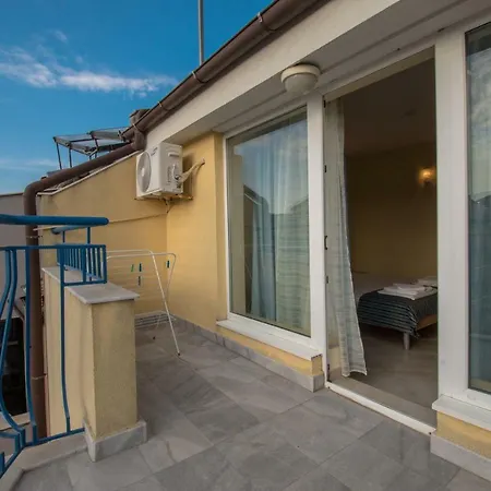 Hotel семеен бриз 3*