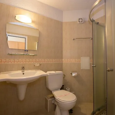 семеен бриз Hotel