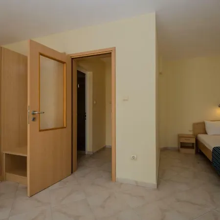 семеен бриз Hotel Sozopol