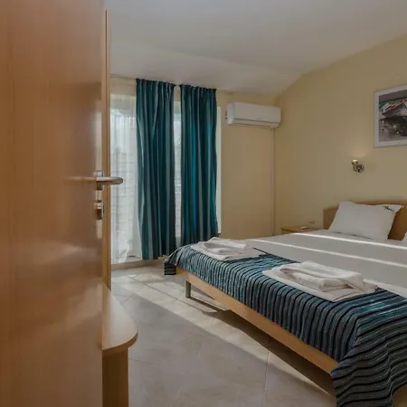 Hotel семеен бриз Sozopol