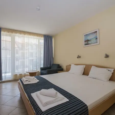 семеен бриз Hotel 3*