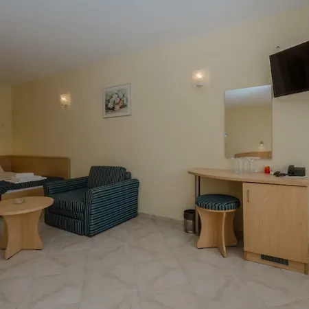 семеен бриз ホテル