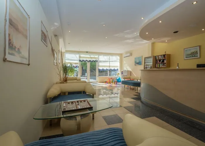 семеен бриз 3* Sozopol