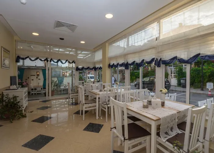 семеен бриз