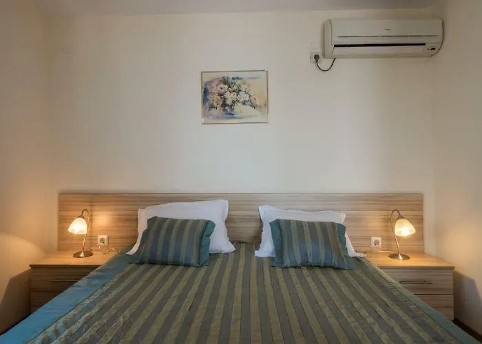 семеен бриз 3* Sozopol