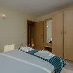 семеен бриз