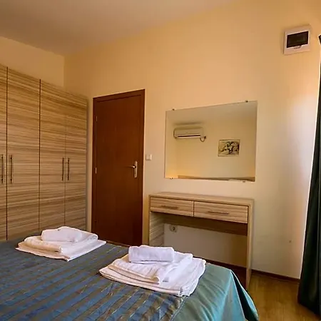 семеен бриз 3* Sozopol