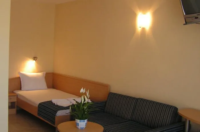 מלון семеен бриз 3*