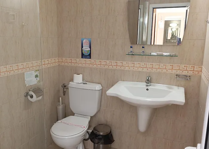 מלון семеен бриз