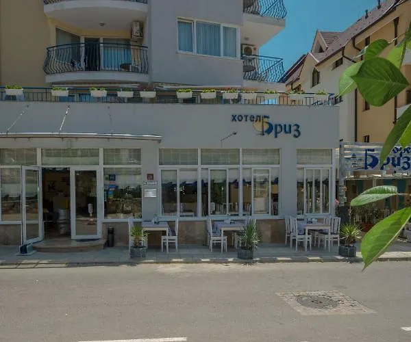 מלון семеен бриз 3*