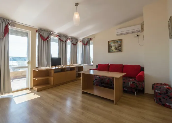 семеен бриз