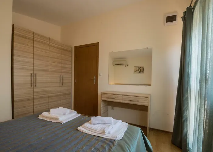 семеен бриз 3*